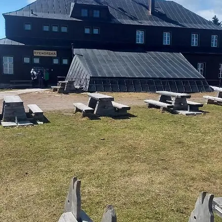 Chalet U Lesa Svoboda nad Upou